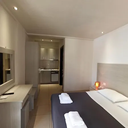 Trianon Lägenhetshotell Tsilivi (Zakynthos)