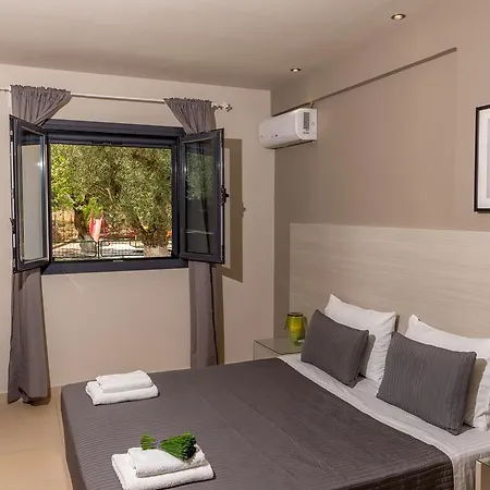 Trianon Lägenhetshotell Tsilivi (Zakynthos)
